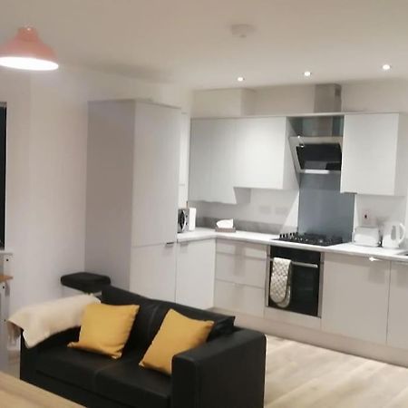 Lovely 1-Bedroom Flat In Hinckley, Le10 ภายนอก รูปภาพ